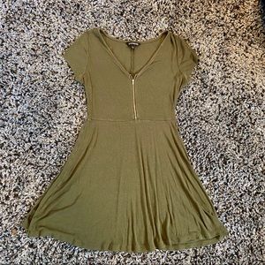 Express zipper front dress